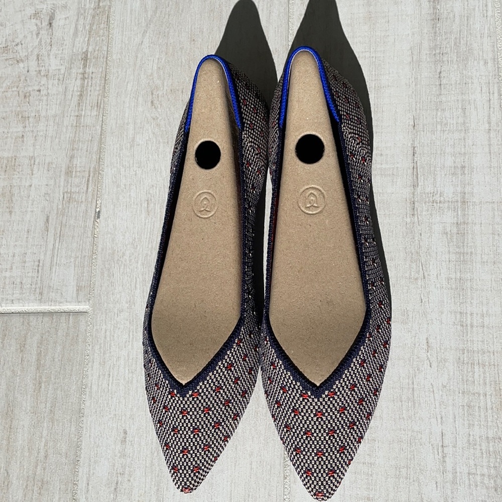 *Limited Edition* Rothy's The Point CORAL DOT SIZE: 10.5